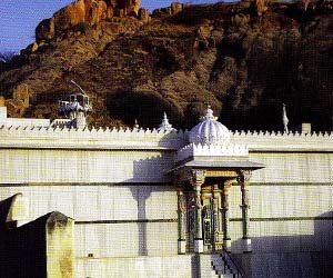 Shree Mahavir Swami Temple - History of Bhuti (Godwad - Rajasthan)