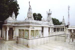 aadeshwarji mandir