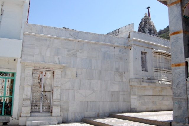 5-sambhaw-nath-ji mandir